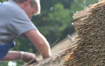 professional Kingshall Green thatchers